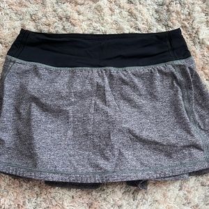 LULULEMON Pace Rival Mid-Rise Skirt 12"
